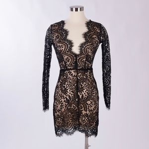 VS LACE V-NECK DRESS